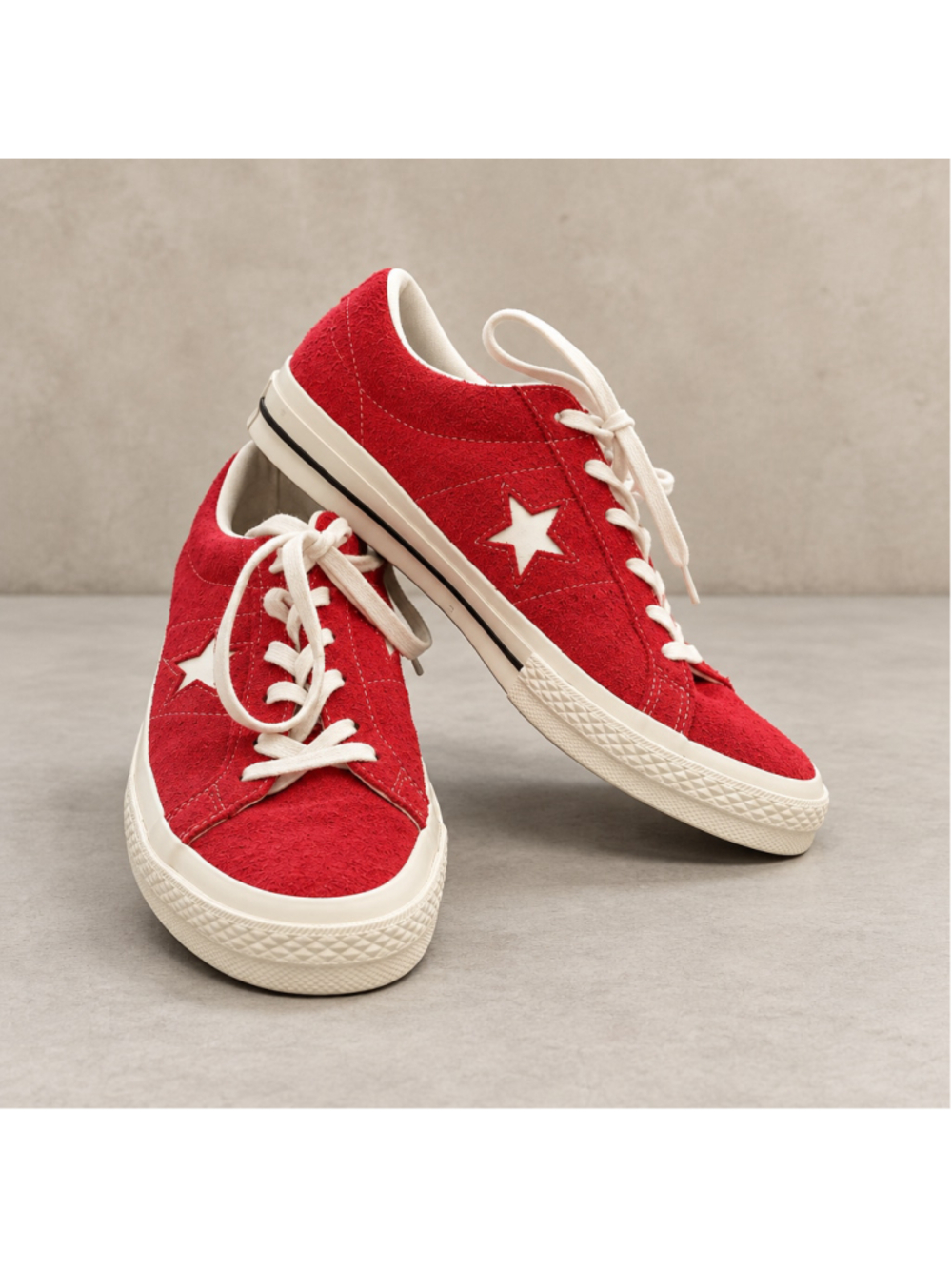 NWOB Converse One Star Ox Red Suede sneaker - women’s size 9 in men’s size 7 ￼